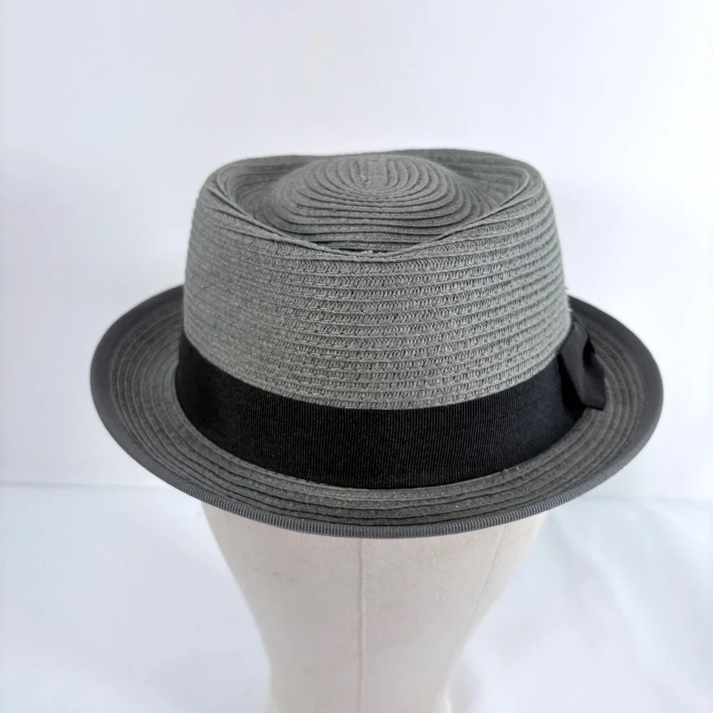Broner Pork Pie Hat Grey Straw Stingy Brim Black Ribbon Band RN41517 Mens S/M